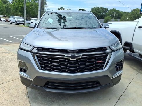 Used 2023 Chevrolet Traverse RS FWD image 7