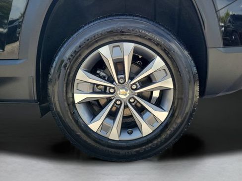 New 2026 Chevrolet Equinox LT FWD image 32