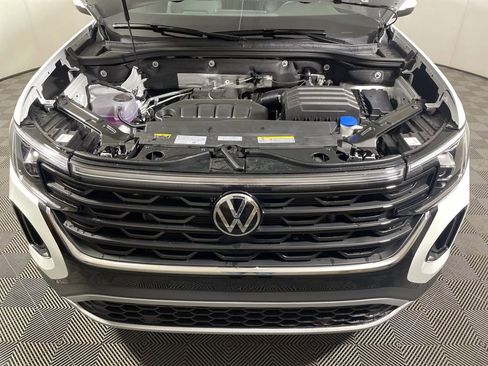 New 2026 Volkswagen Atlas Cross Sport SE image 25