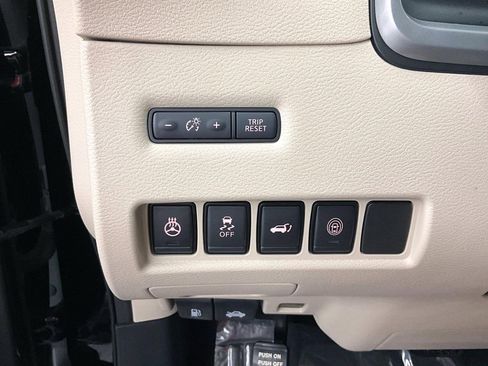 Used 2024 Nissan Murano SL FWD image 37