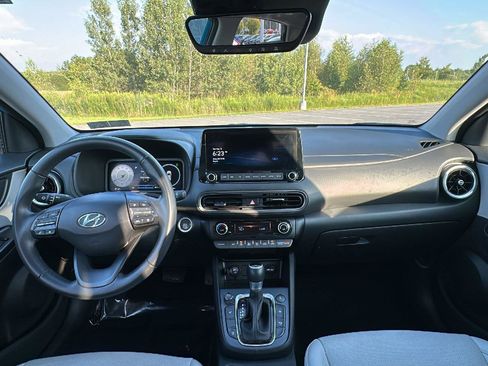 Certified 2022 Hyundai Kona Limited w/ Cargo Package image 26