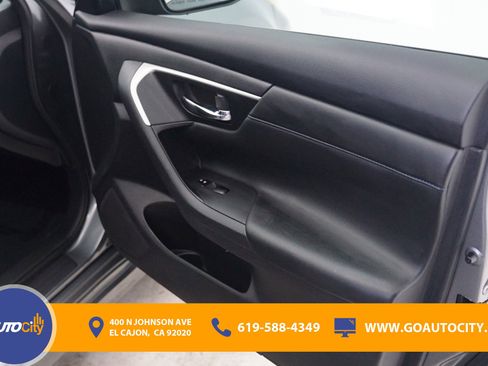 Used 2018 Nissan Altima 2.5 SR image 16