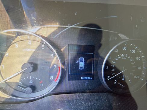 Used 2018 Hyundai Elantra SEL FWD image 14