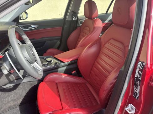 Used 2019 Alfa Romeo Giulia Ti Sport w/ Quick Order Package 22U Sport image 5