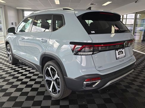 New 2025 Volkswagen Taos SEL image 6