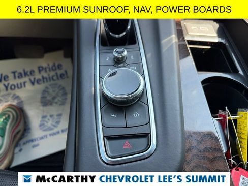 Used 2022 Cadillac Escalade ESV Premium Luxury Platinum AWD/4WD image 11