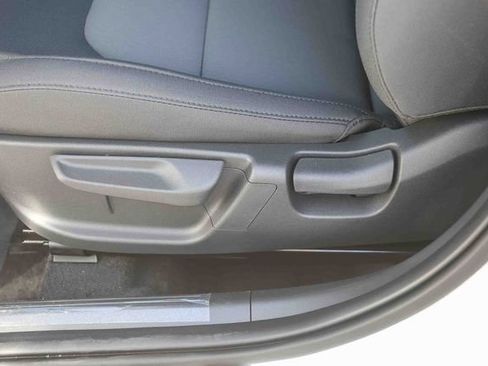 New 2026 Kia Niro LX image 22