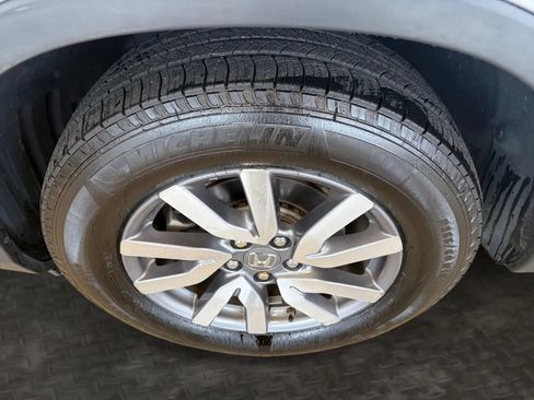 Used 2021 Honda Pilot EX image 38