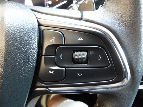 Used 2021 Buick Envision Essence AWD/4WD image 44