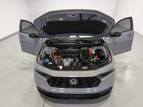 Used 2023 Honda Accord Sport image 12