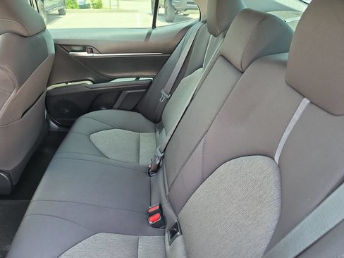 Used 2021 Toyota Camry LE FWD image 27