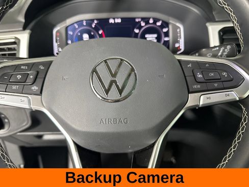 Used 2023 Volkswagen Atlas SE w/ Panoramic Sunroof Package FWD image 15