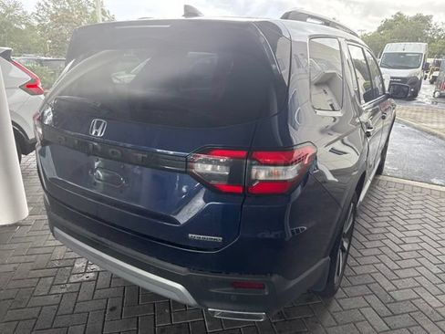 Used 2024 Honda Pilot Touring image 5