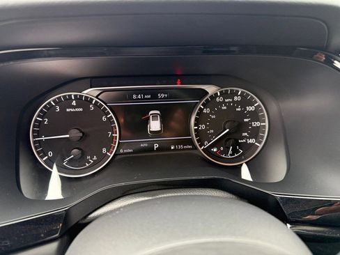 New 2025 Nissan Pathfinder SV w/ SV Premium Package image 18