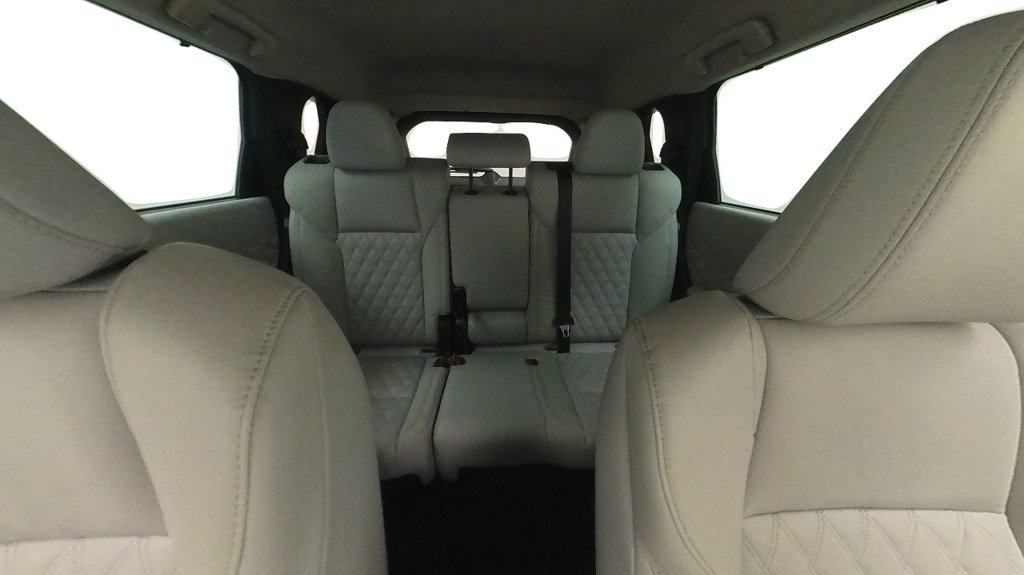 Used 2023 Mitsubishi Outlander SEL AWD/4WD image 33