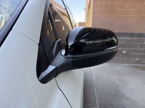 Used 2022 Honda Pilot Sport image 12