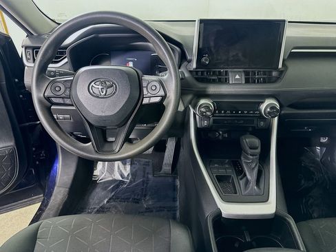 Used 2024 Toyota RAV4 XLE image 17