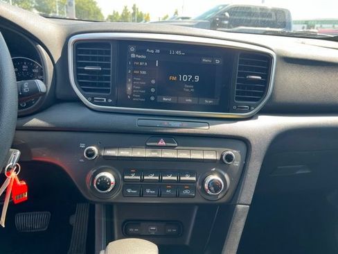 Used 2020 Kia Sportage LX FWD image 16