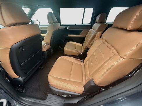 New 2027 Hyundai Santa Fe Limited FWD image 17