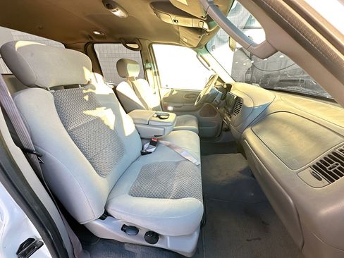 Used 2003 Ford F150 XLT image 28