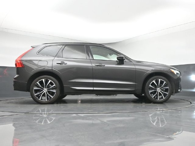 Used 2024 Volvo XC60 B5 Plus w/ Protection Package Premier AWD/4WD image 17