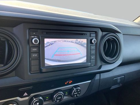 Used 2019 Toyota Tacoma SR AWD/4WD image 27