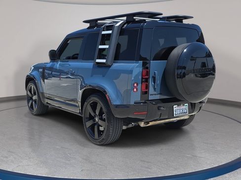Certified 2025 Land Rover Defender 90 X-Dynamic SE AWD/4WD image 7