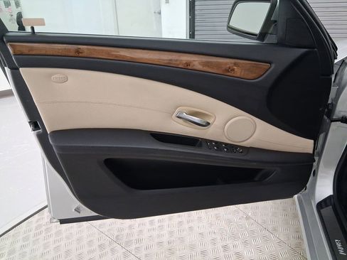 Used 2010 BMW 528i Sedan image 19