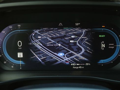 Used 2021 Volvo XC40 P8 Recharge w/ Advanced Package image 22