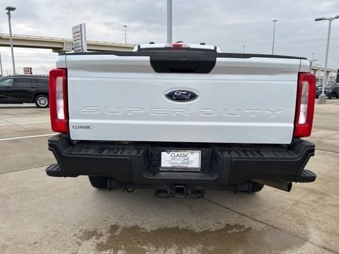 Used 2024 Ford F250 XL image 7