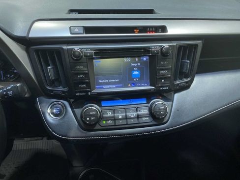 Used 2018 Toyota RAV4 XLE w/ Plus Extra Value Package AWD/4WD image 16