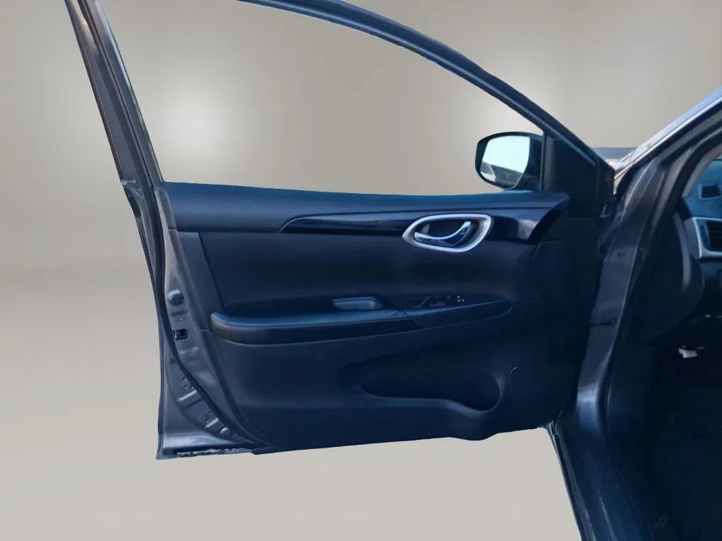 Used 2017 Nissan Sentra SV FWD image 21