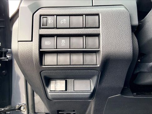 Used 2024 Toyota Tacoma SR image 32