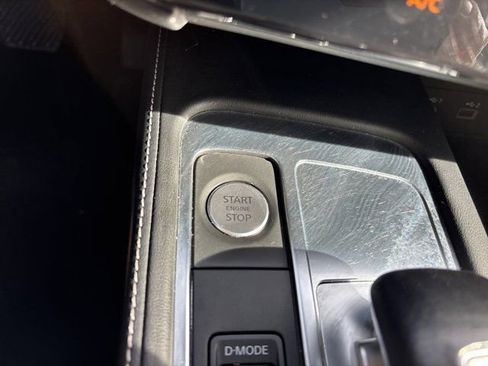 Used 2023 INFINITI QX60 Pure image 30