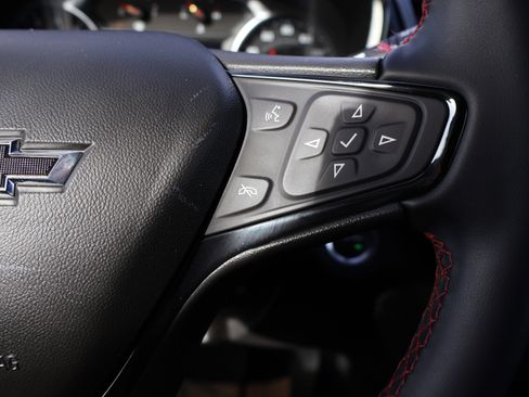 Used 2023 Chevrolet Equinox RS image 35