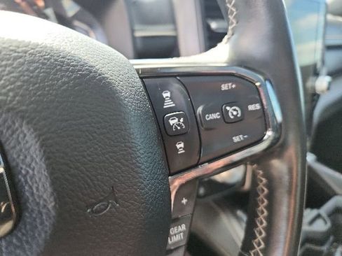 Used 2023 RAM 1500 Limited AWD/4WD image 11