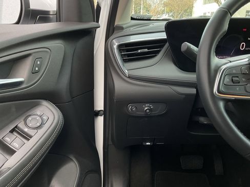 Used 2025 Buick Encore GX Preferred image 24