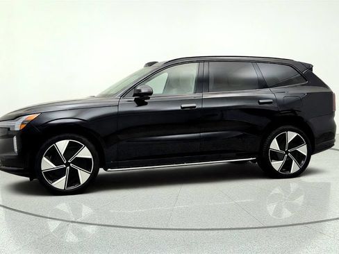 Used 2025 Volvo EX90 Ultra AWD/4WD image 8