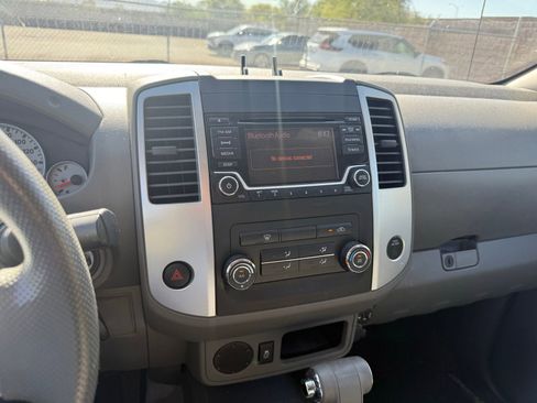Used 2018 Nissan Frontier Desert Runner RWD image 20