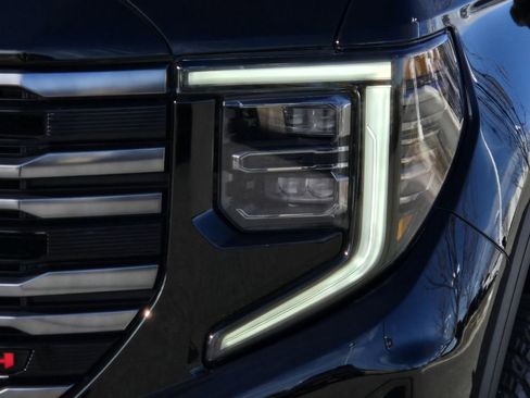 New 2026 GMC Sierra 1500 AT4 w/ AT4 Premium Package image 44