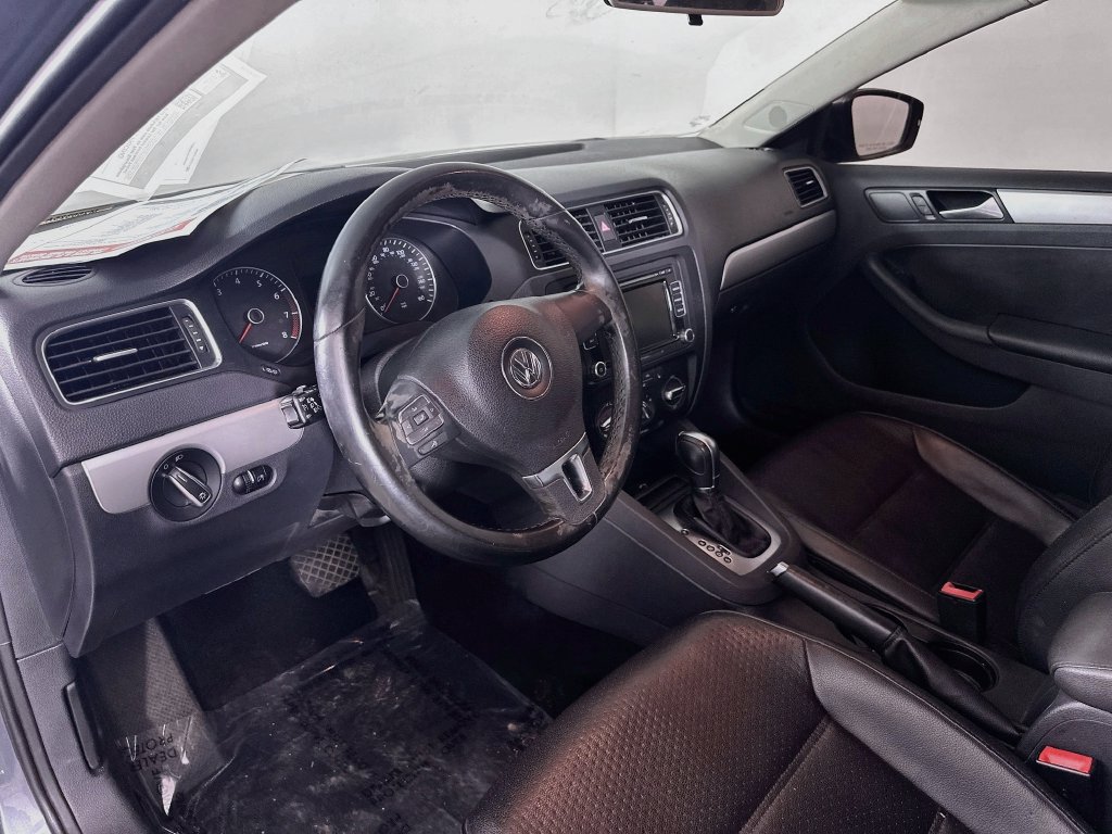 Used 2014 Volkswagen Jetta SE FWD image 13