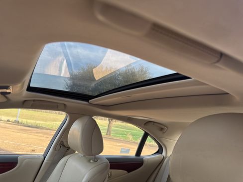 Used 2007 Lexus LS 460 image 18