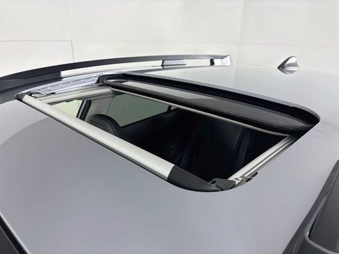 New 2026 Subaru Crosstrek 2.5i Limited AWD/4WD image 22