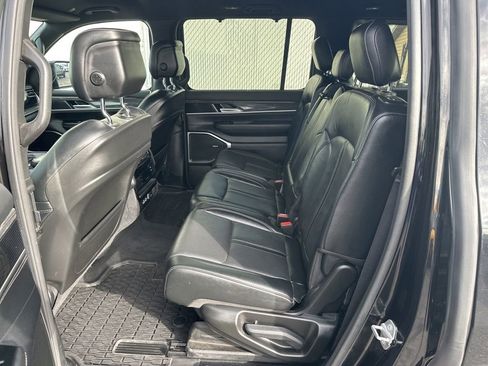 Used 2022 Jeep Wagoneer Series III w/ Convenience Group I image 6