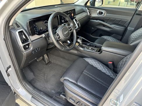 Used 2023 Kia Sorento SX Prestige image 13
