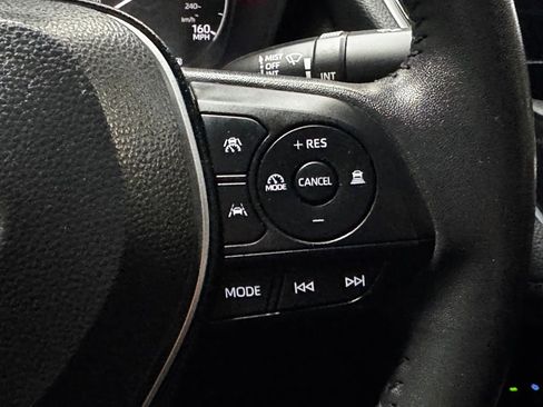 Used 2024 Toyota Corolla SE w/ SE Premium Package FWD image 29