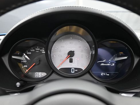 Used 2025 Porsche 718 Boxster S RWD image 20
