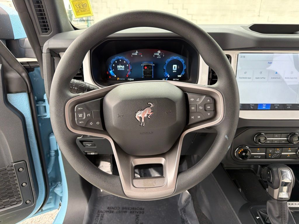 Used 2025 Ford Bronco 4-Door AWD/4WD image 41