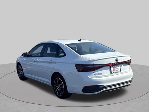 Used 2025 Volkswagen Jetta Sport FWD image 9