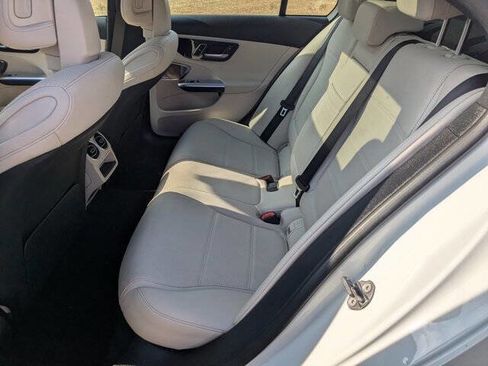 Used 2022 Mercedes-Benz C 300 4MATIC Sedan image 31